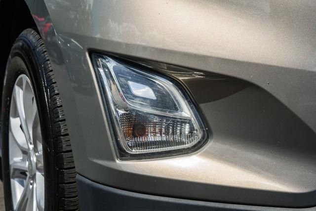 Used 2018 Chevrolet Equinox LT w/ Sun & Infotainment Package image 15