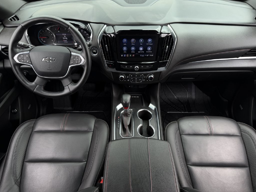 Used 2023 Chevrolet Traverse RS w/ LPO, Floor Liner Package FWD image 11