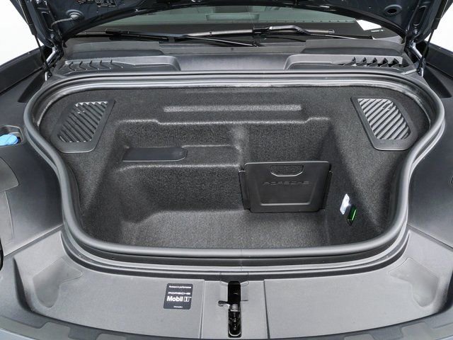 New 2026 Porsche Macan Electric image 35