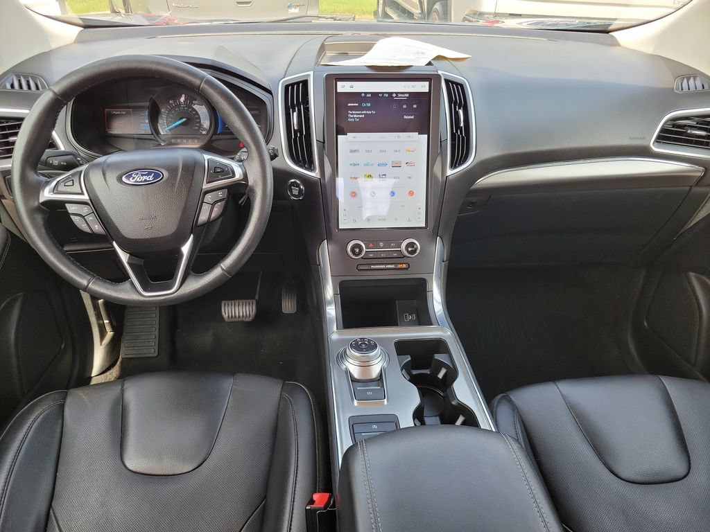 Used 2022 Ford Edge Titanium w/ Equipment Group 301A AWD/4WD image 32