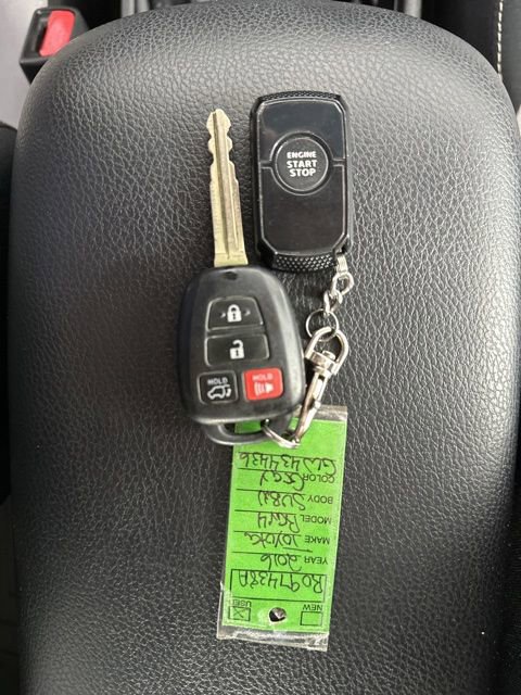 Used 2016 Toyota RAV4 XLE AWD/4WD image 32