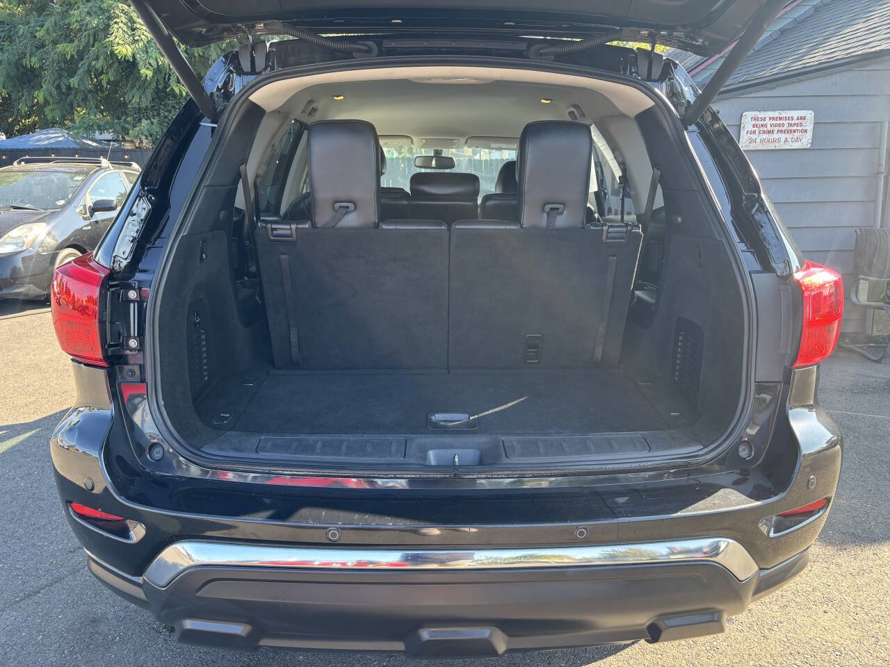 Used 2020 Nissan Pathfinder SL image 7