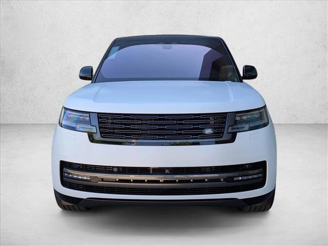 Used 2023 Land Rover Range Rover SE image 2