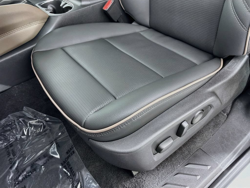 New 2026 GMC Canyon Denali AWD/4WD image 19