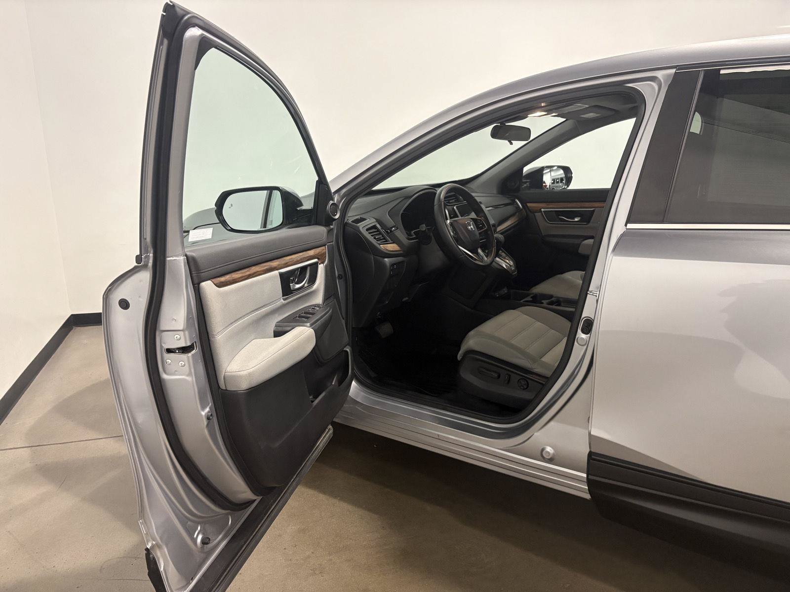 Used 2022 Honda CR-V EX image 9