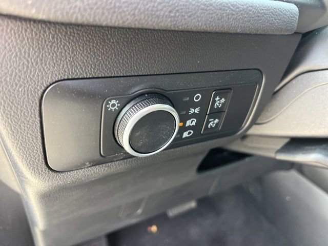 Used 2025 Ford Escape Active AWD/4WD image 16