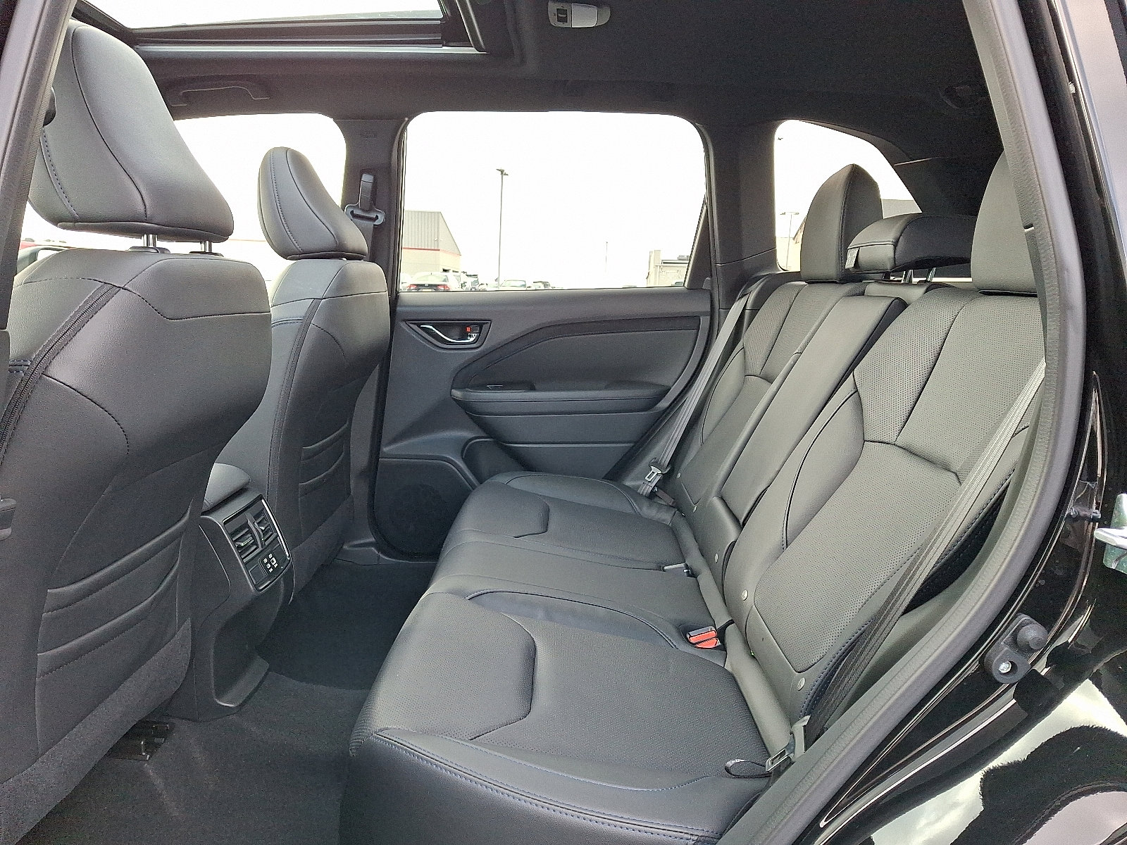 Certified 2025 Subaru Forester Limited image 10