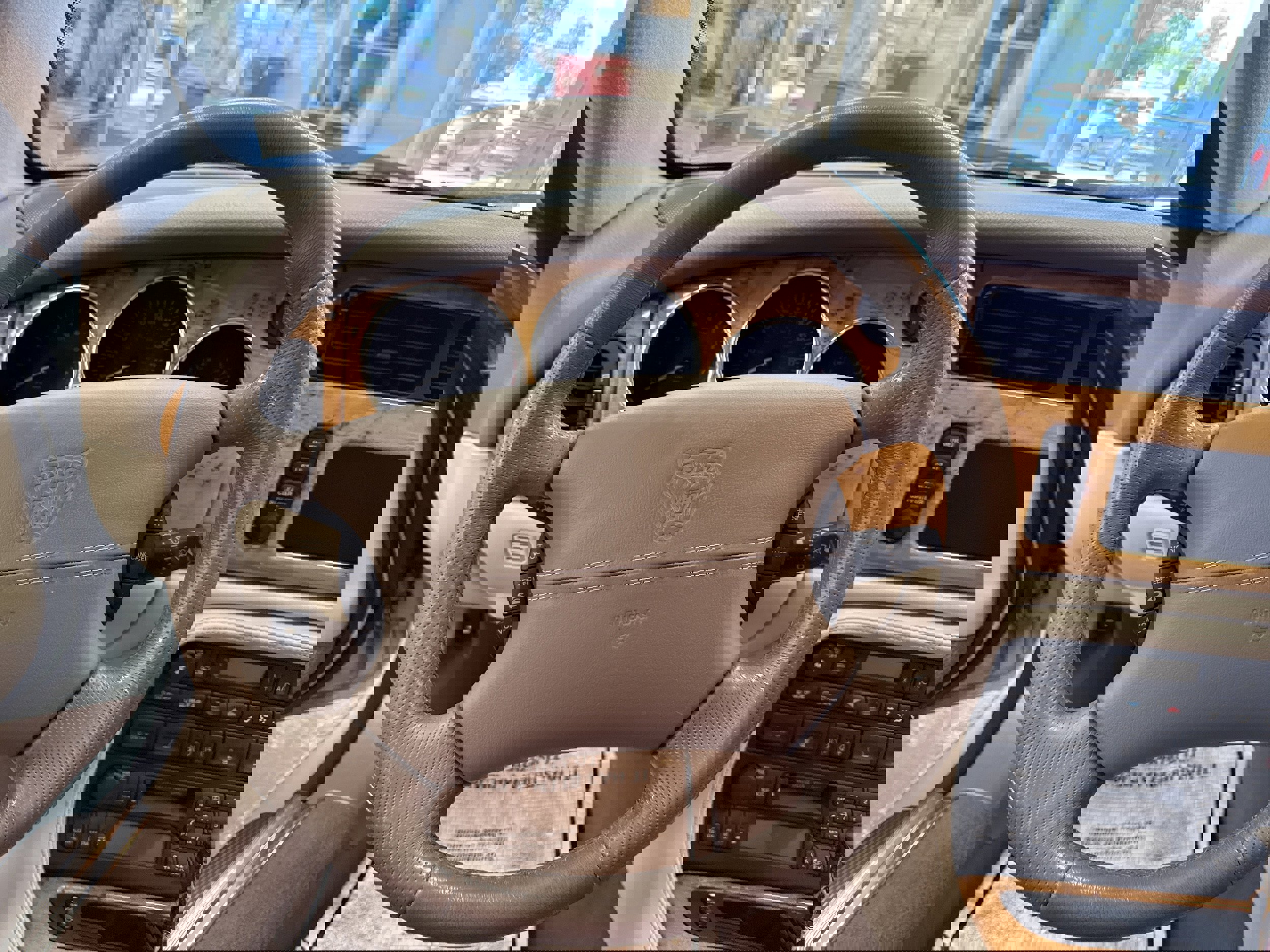 Used 2006 Jaguar XK8 Convertible image 30