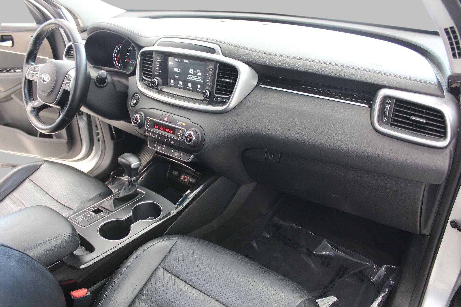 Used 2019 Kia Sorento EX FWD image 15