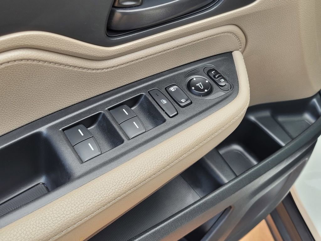 Used 2019 Honda Odyssey EX-L image 17