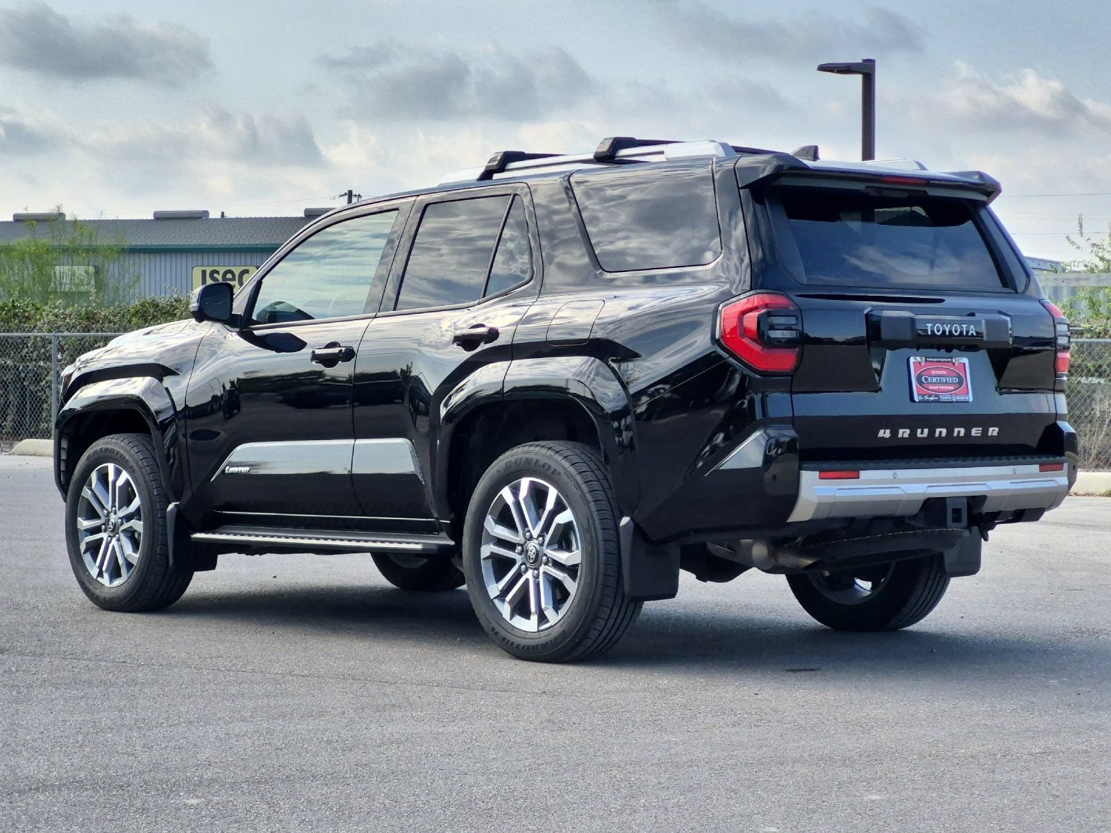 Certified 2025 Toyota 4Runner Limited AWD/4WD image 3