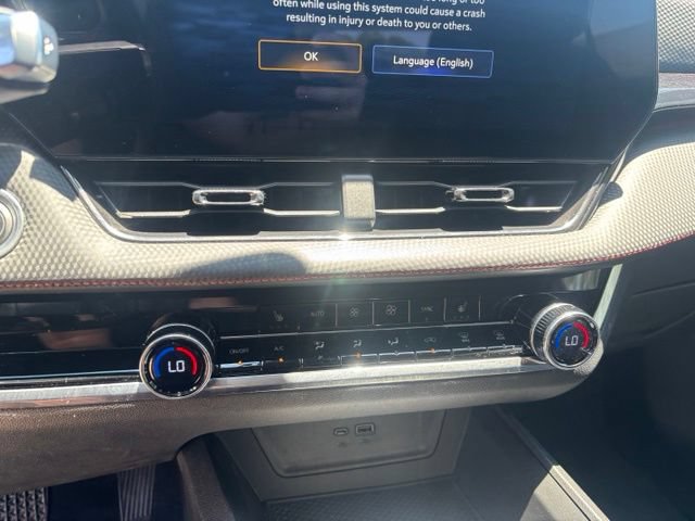 Used 2025 Chevrolet Equinox RS AWD/4WD image 22