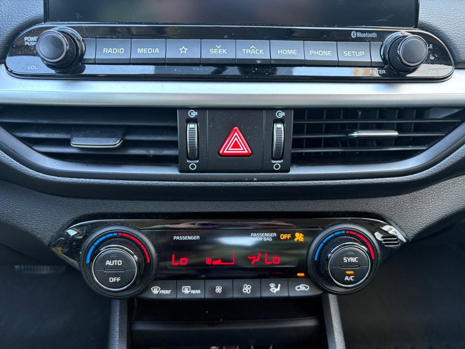 Used 2019 Kia Forte LXS image 25