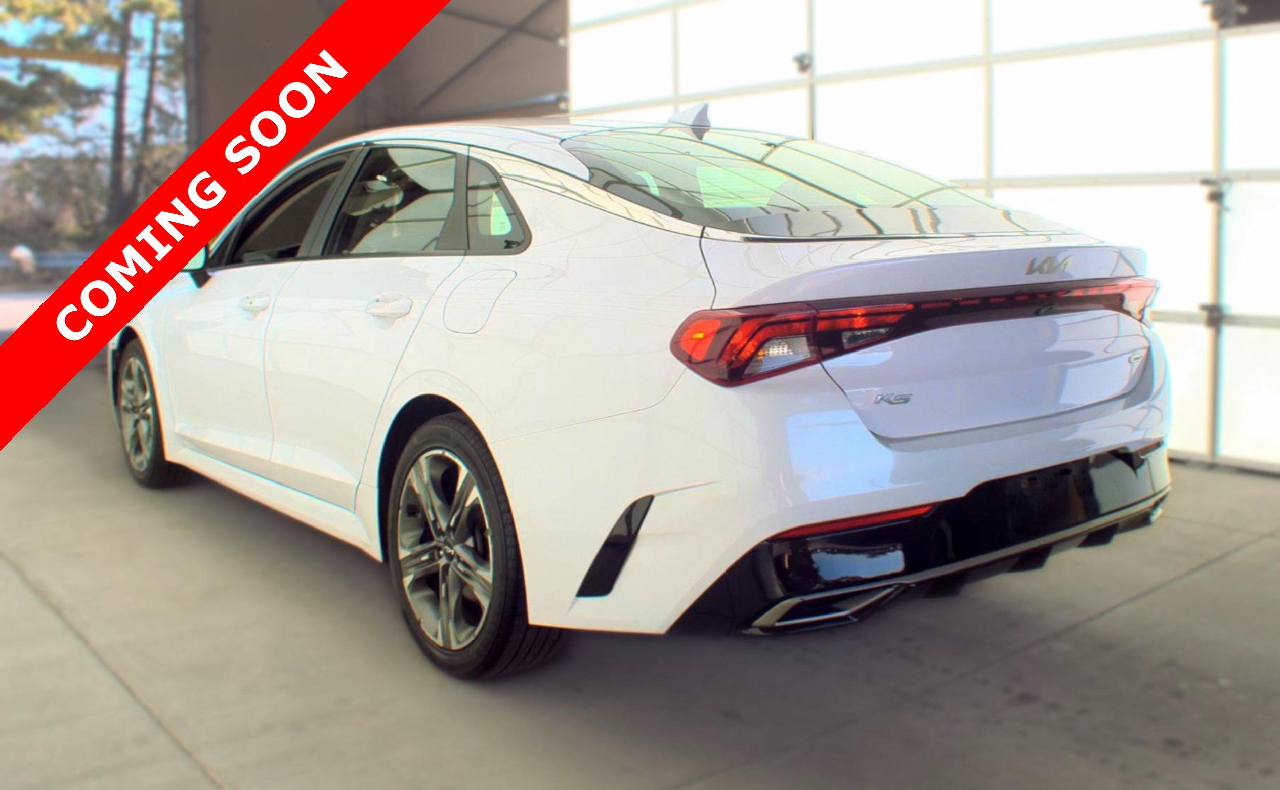 Used 2022 Kia K5 LXS AWD/4WD image 4