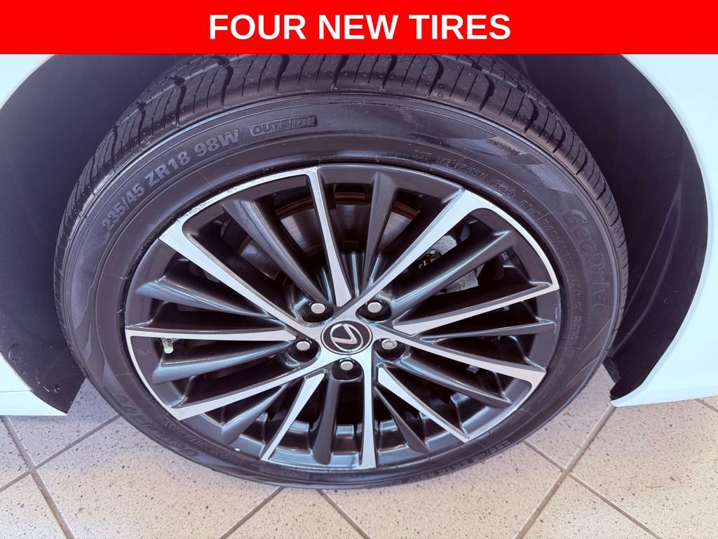 Certified 2024 Lexus ES 300h w/ Premium Package image 4