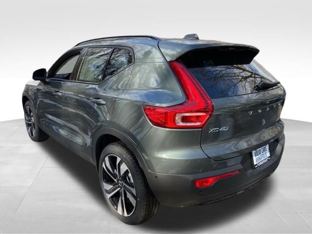 New 2026 Volvo XC40 B5 Ultra w/ Climate Package AWD/4WD image 5