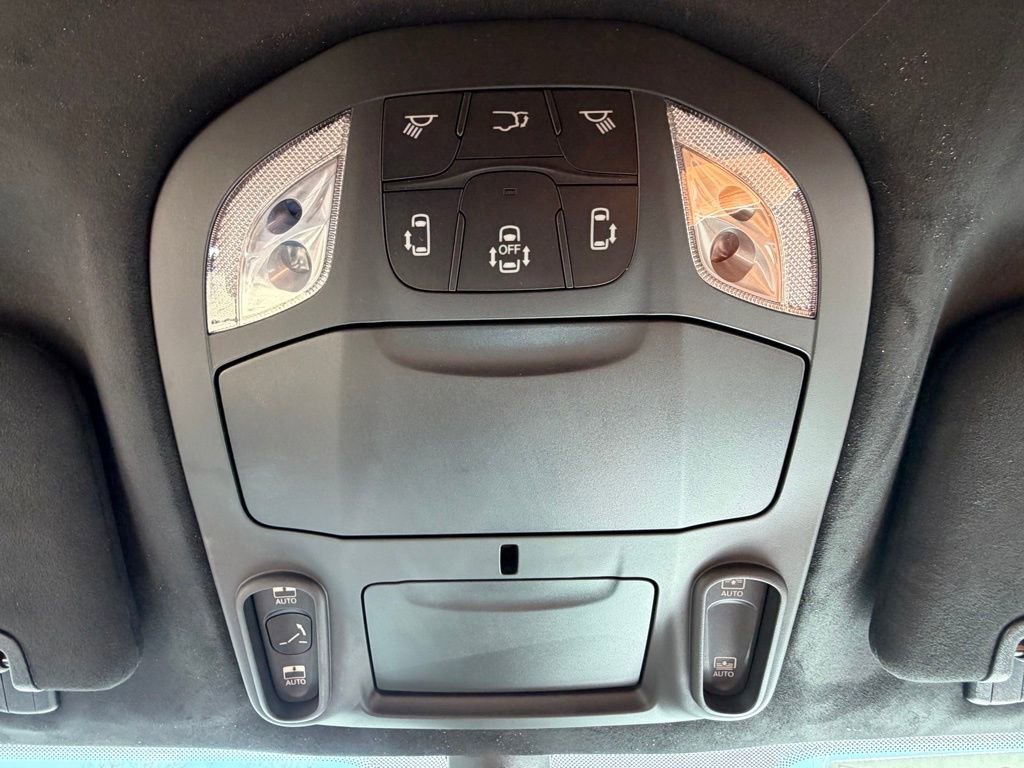 New 2026 Chrysler Pacifica Pinnacle FWD image 26