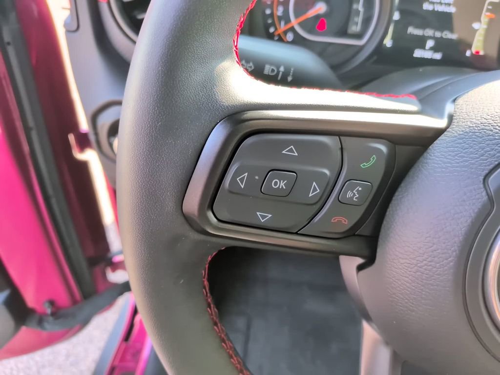 Used 2024 Jeep Wrangler Unlimited Rubicon w/ Dual Top Group image 29