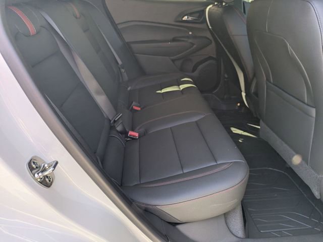 New 2026 Chevrolet Trax RS w/ Sunroof Package FWD image 32
