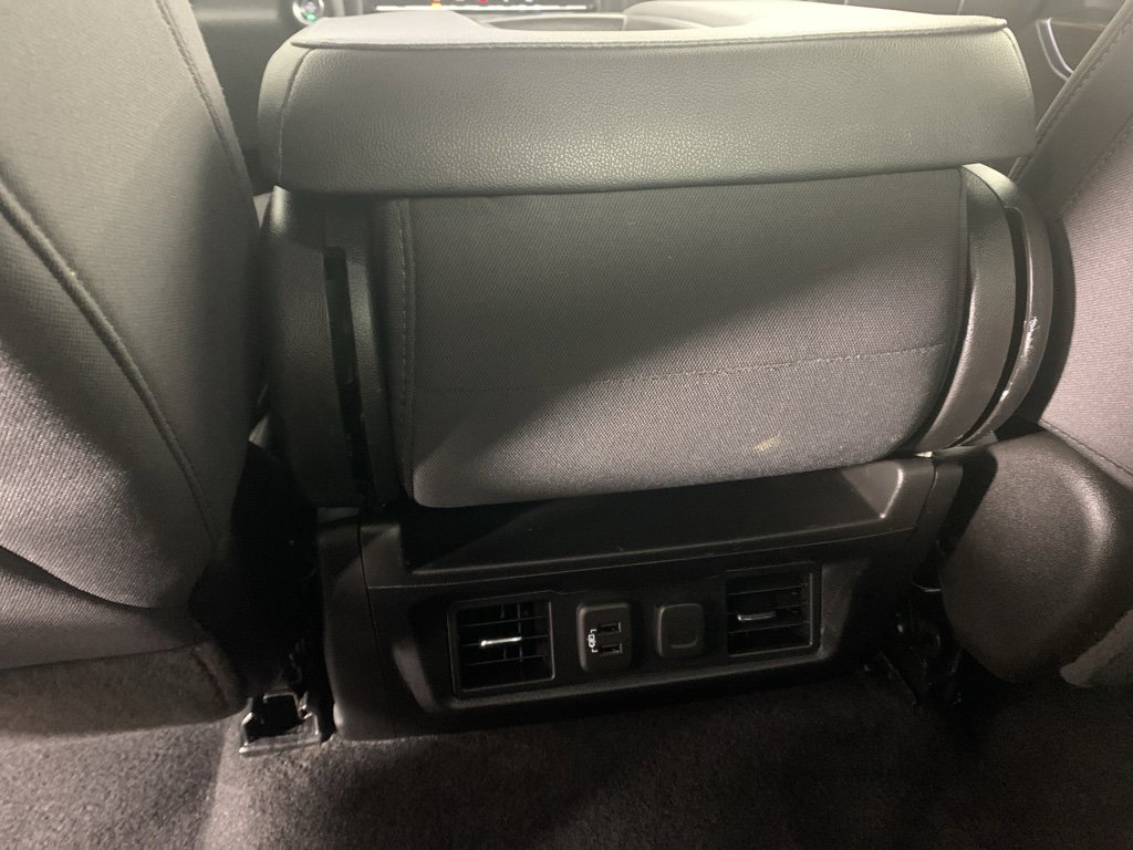 Used 2022 Chevrolet Silverado 1500 LT image 32