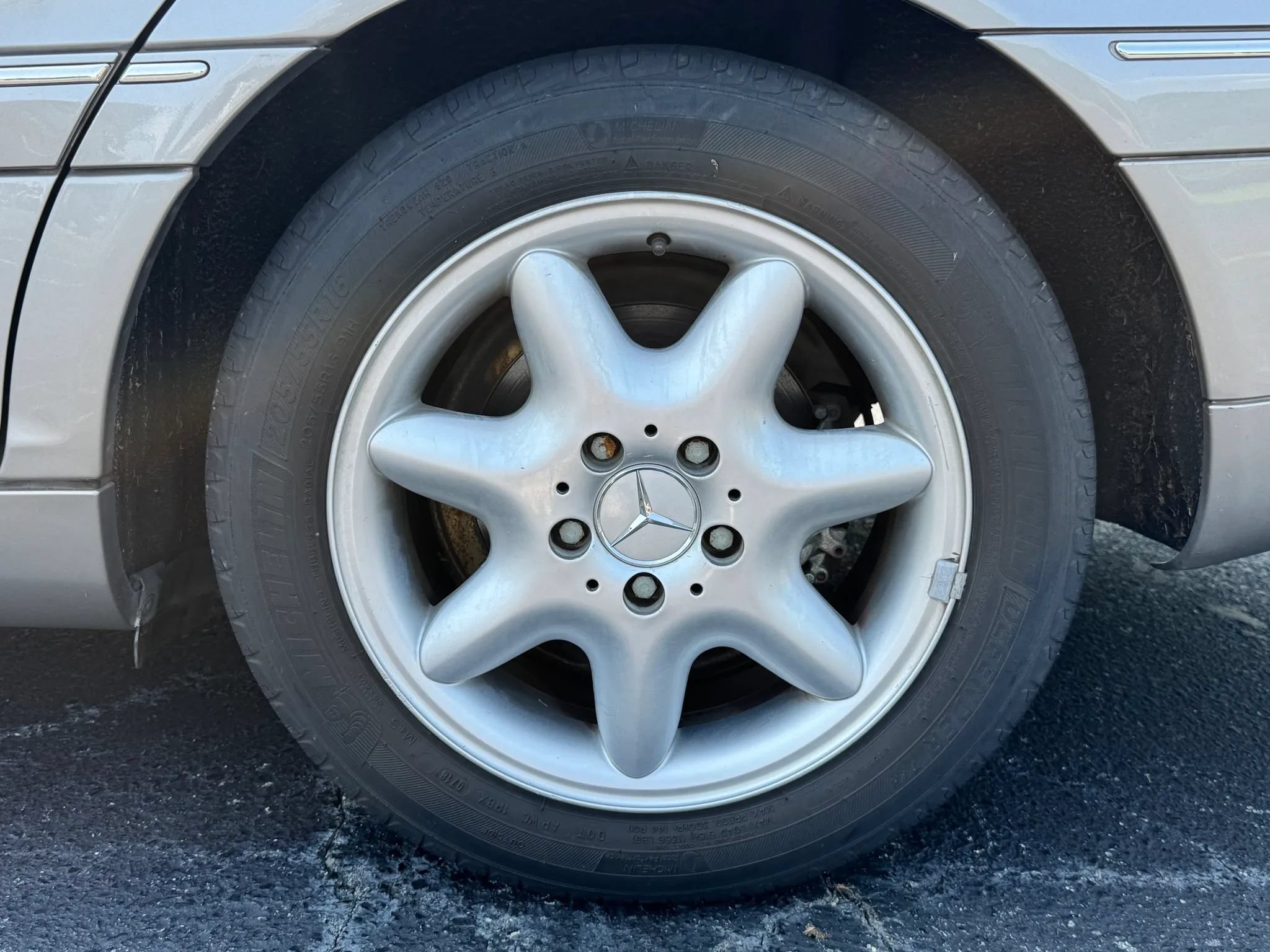 Used 2004 Mercedes-Benz C 240 Sedan image 3