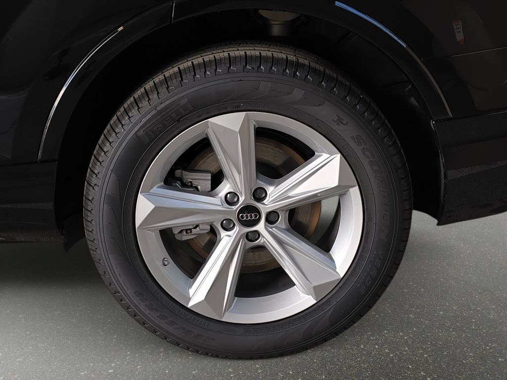 New 2026 Audi Q7 3.0T Premium AWD/4WD image 32