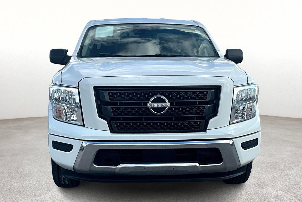 Used 2023 Nissan Titan SV image 5