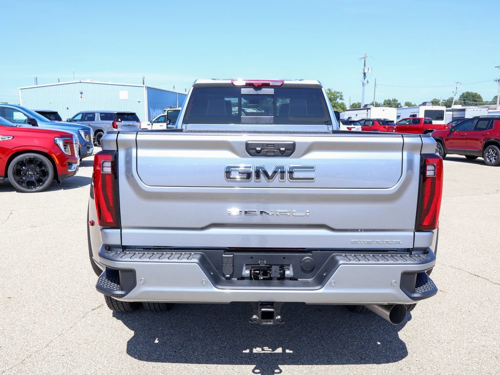 New 2026 GMC Sierra 3500 Denali Ultimate AWD/4WD image 4