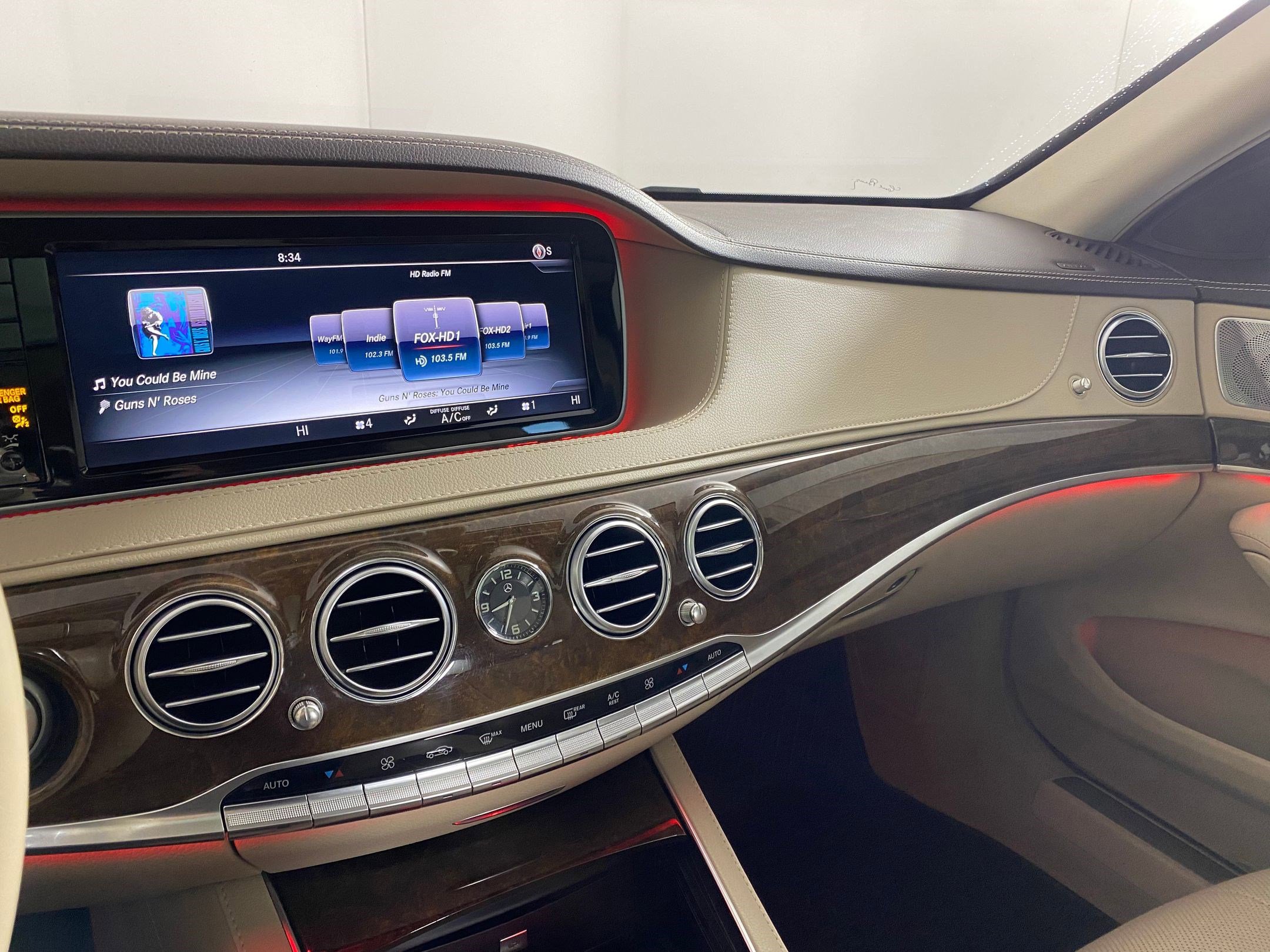 Used 2015 Mercedes-Benz S 550 4MATIC Sedan image 24