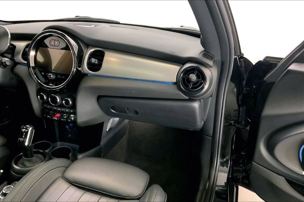 Certified 2024 MINI Cooper S w/ Signature Upholstery Package image 22