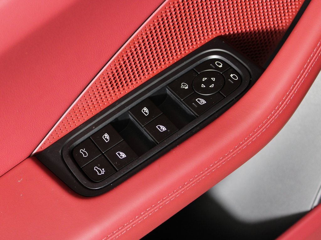 Certified 2025 Porsche Macan 4S Electric image 16