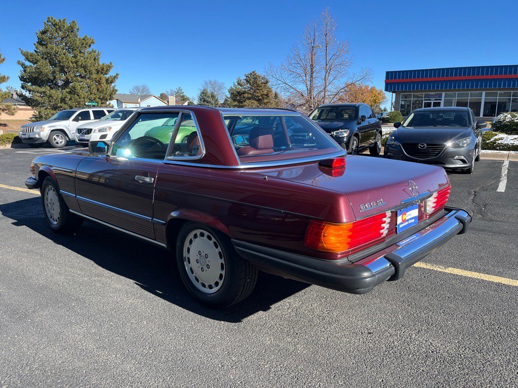 Used 1987 Mercedes-Benz 560 SL image 5