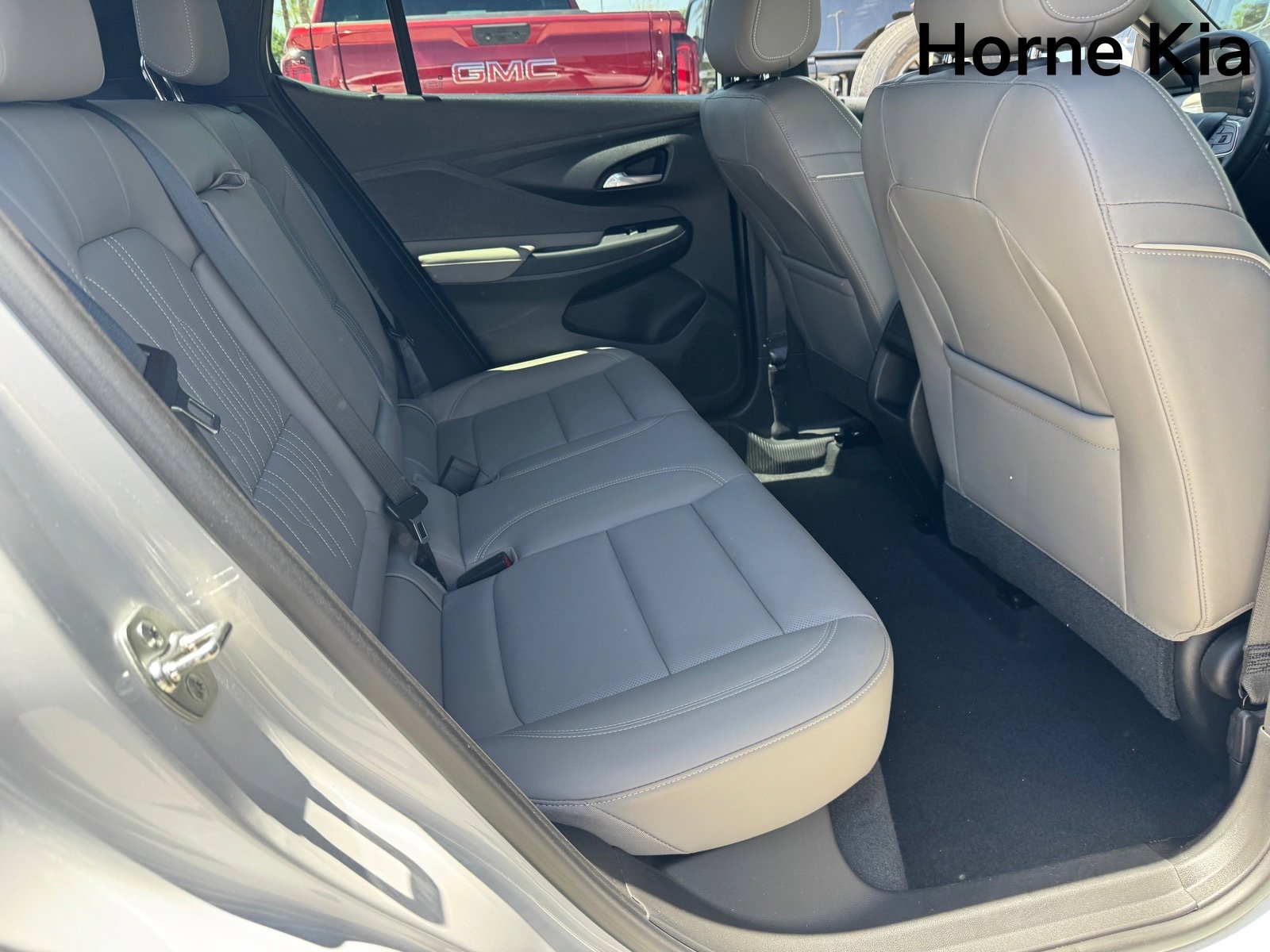 Used 2025 Buick Envista Avenir FWD image 29