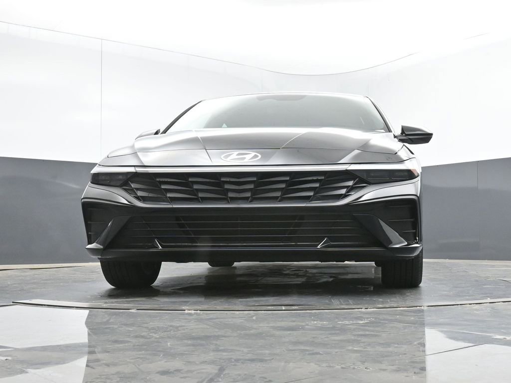 New 2026 Hyundai Elantra Sport image 9