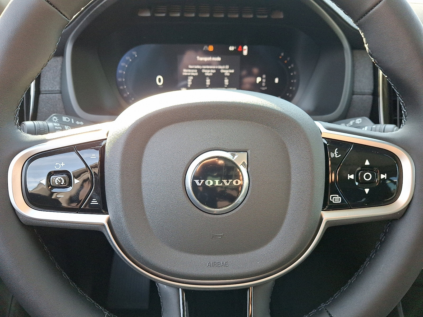 New 2026 Volvo XC90 B6 Plus w/ Protection Package image 13