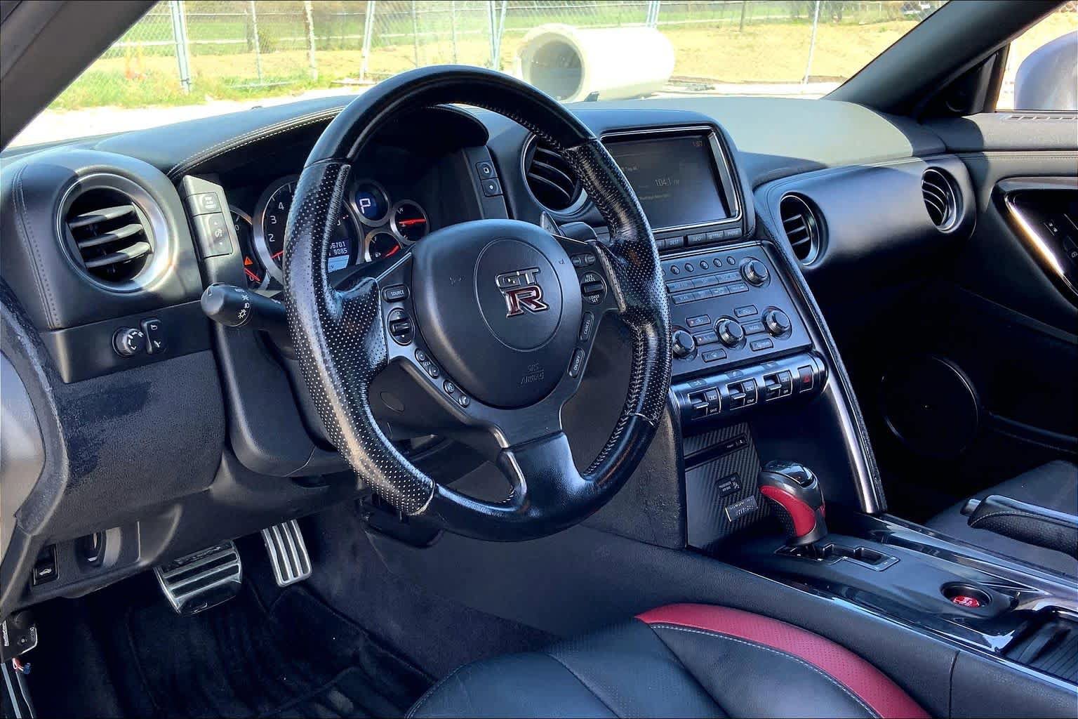 Used 2012 Nissan GT-R Black Edition image 17