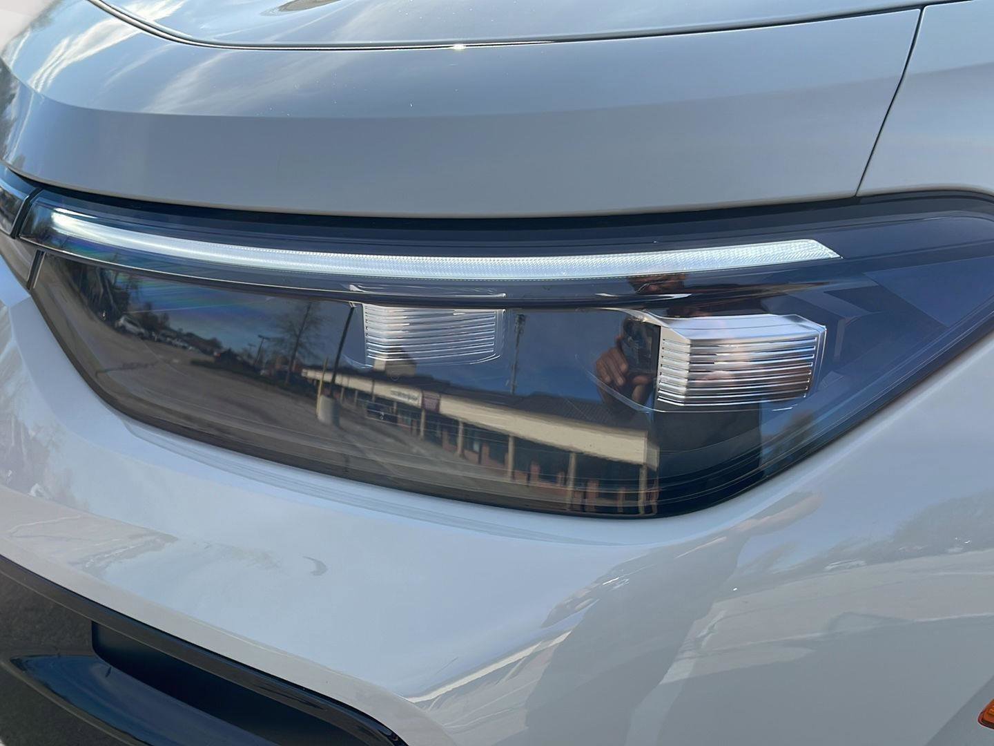 New 2026 Volkswagen Tiguan SE R-Line AWD/4WD image 31
