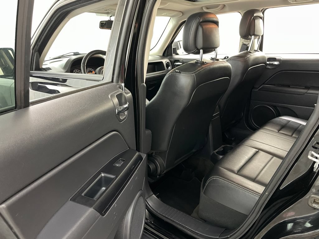 Used 2017 Jeep Patriot High Altitude AWD/4WD image 37