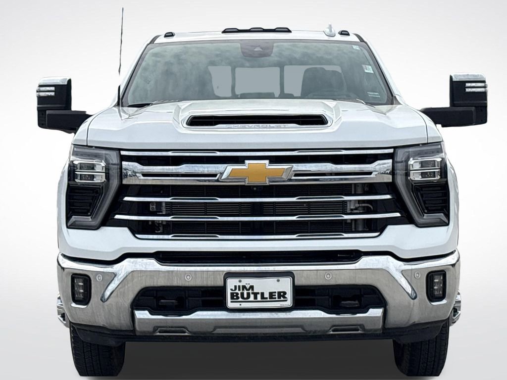 Used 2024 Chevrolet Silverado 3500 LTZ w/ LTZ Convenience Package image 11