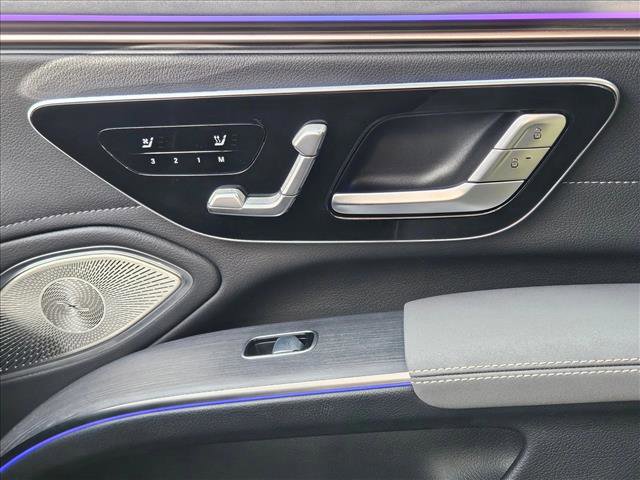 Certified 2023 Mercedes-Benz EQS 580 4MATIC Sedan image 13