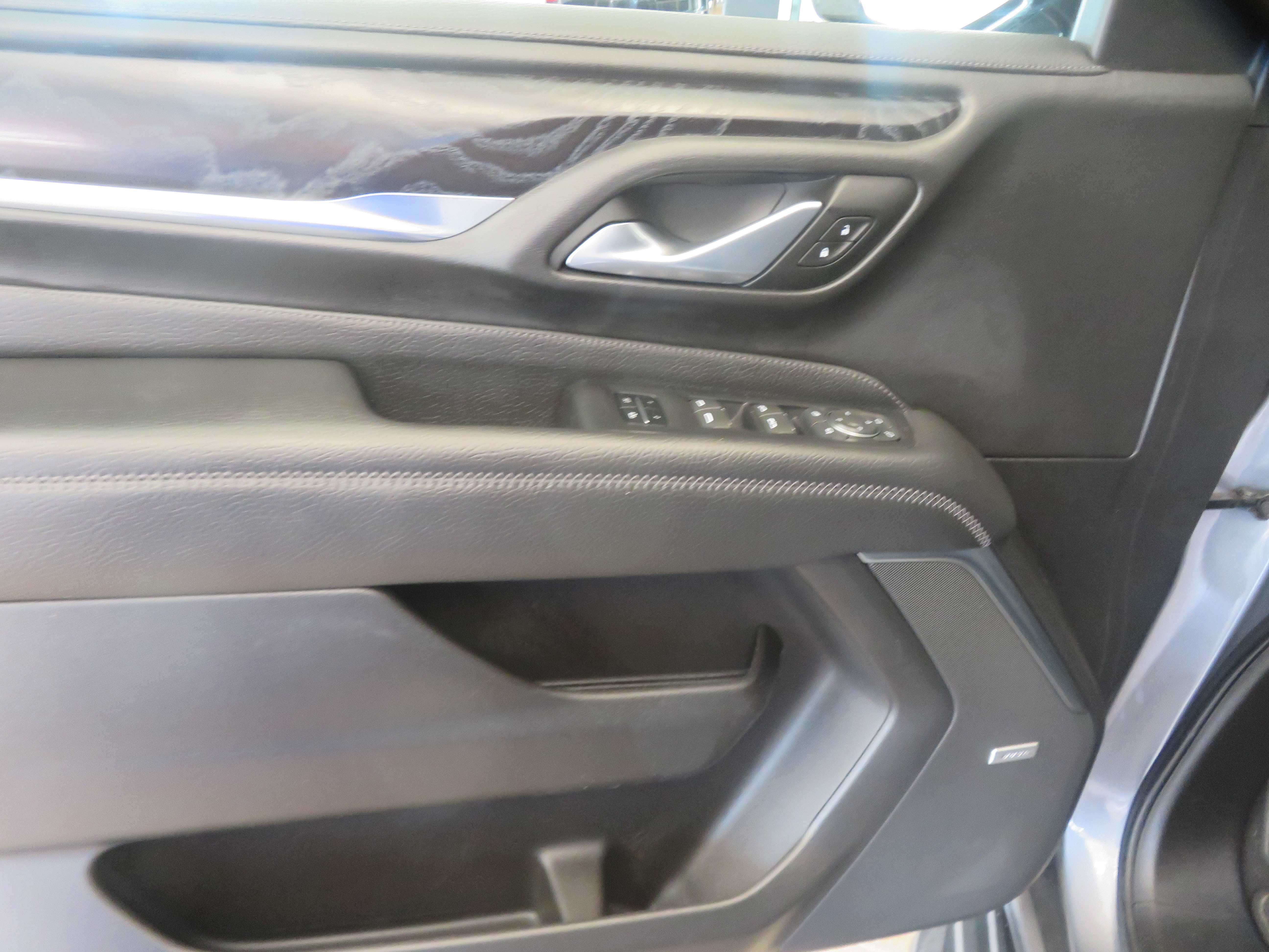 Used 2021 GMC Yukon Denali AWD/4WD image 14