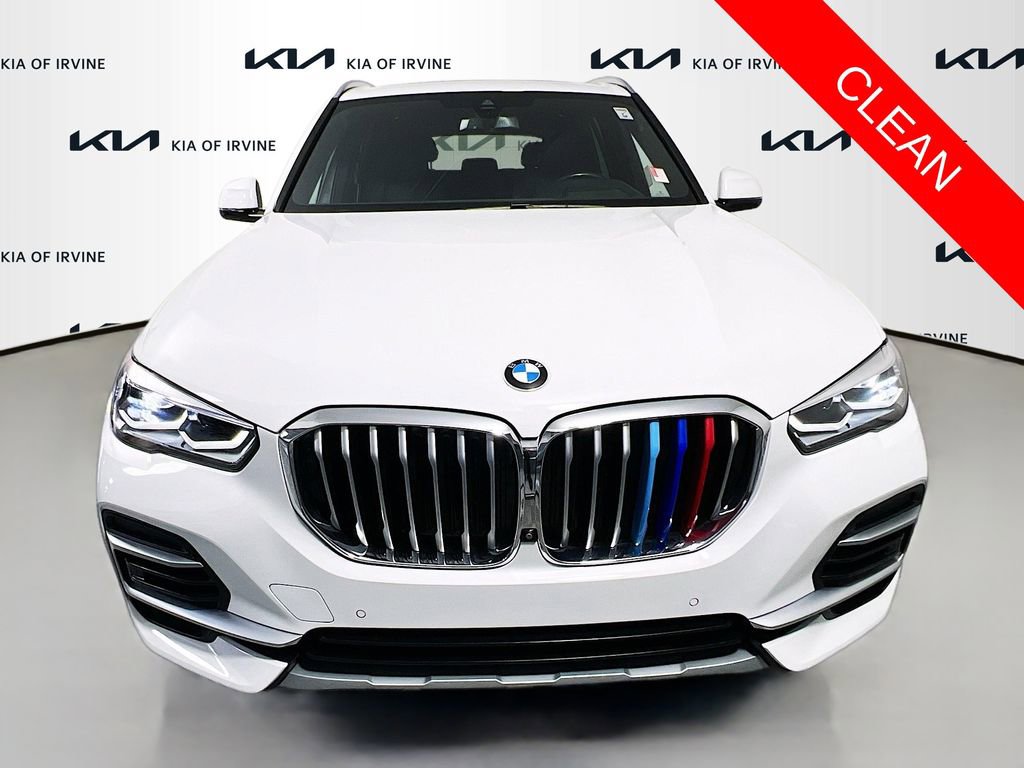 Used 2022 BMW X5 sDrive40i w/ Premium Package image 2