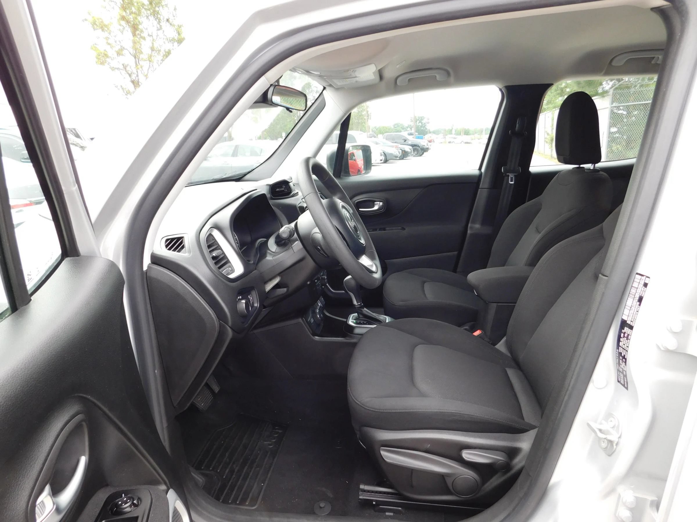 Used 2021 Jeep Renegade Sport AWD/4WD image 15