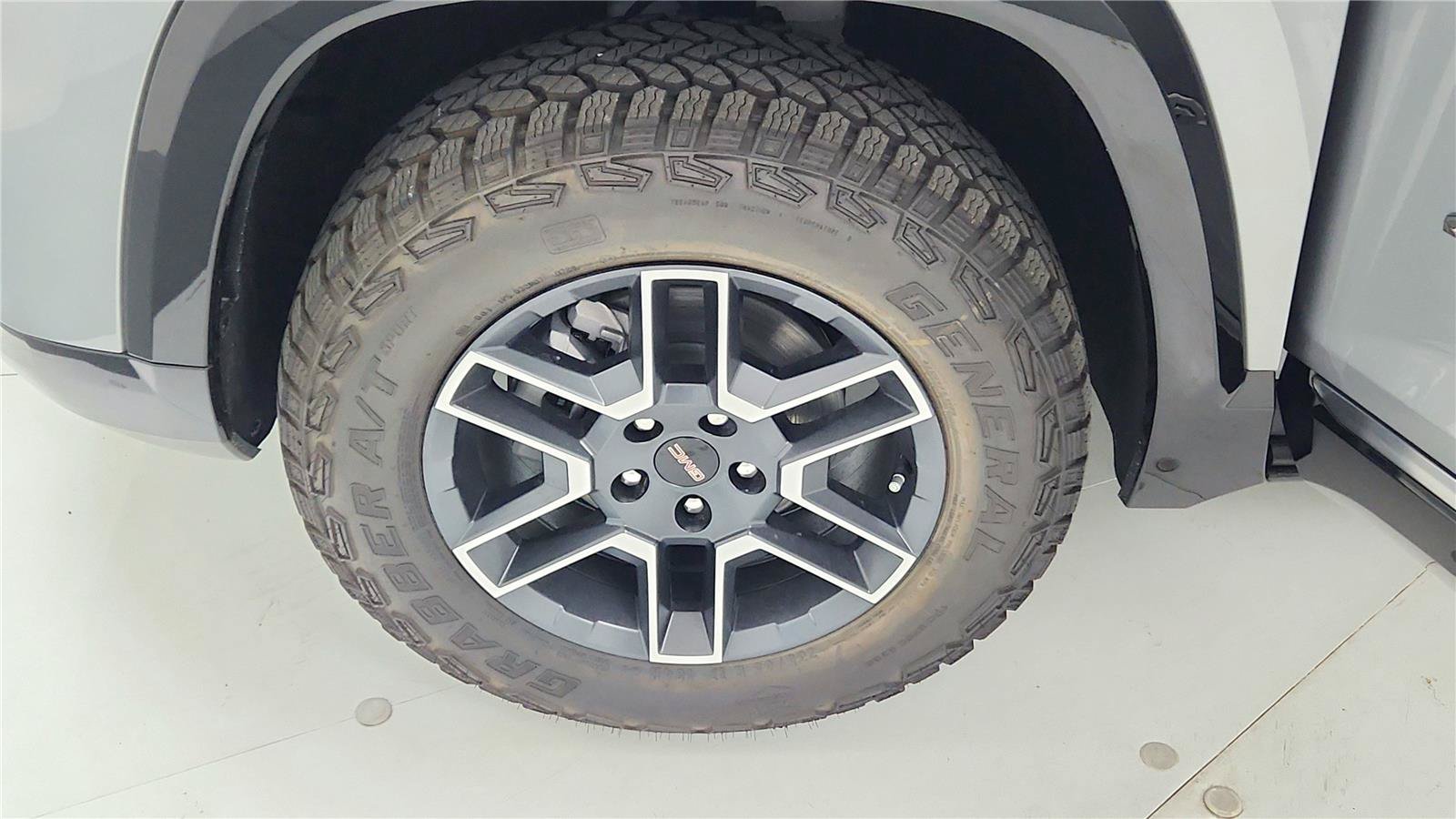New 2026 GMC Terrain AT4 AWD/4WD image 34