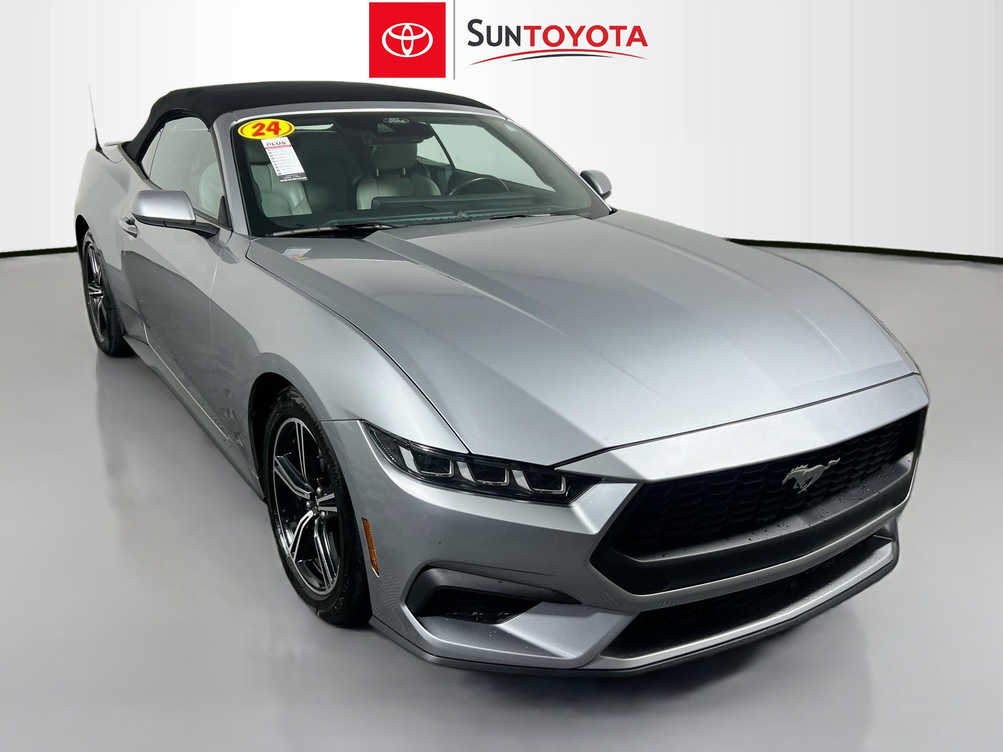 Used 2024 Ford Mustang Premium image 1