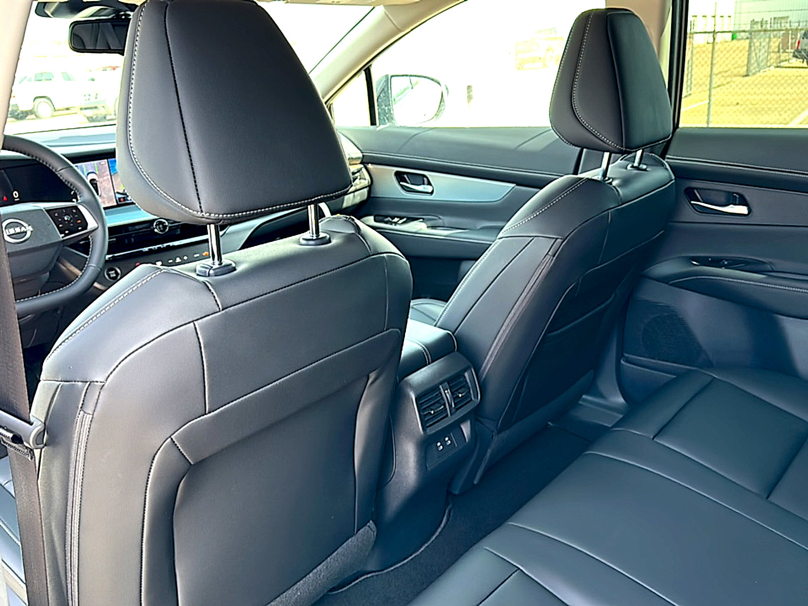 New 2025 Nissan Murano SL image 14