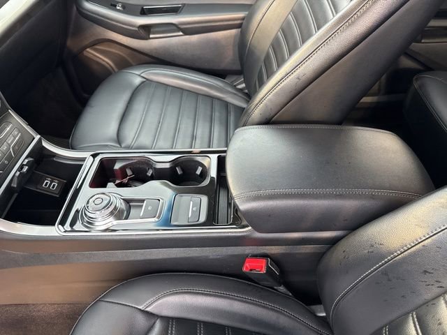 Used 2019 Ford Edge SEL w/ Equipment Group 201A AWD/4WD image 16