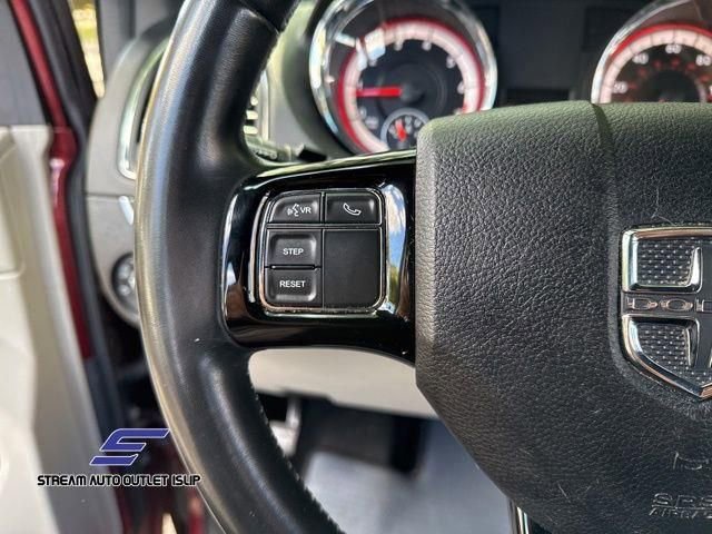 Used 2019 Dodge Grand Caravan SXT image 43