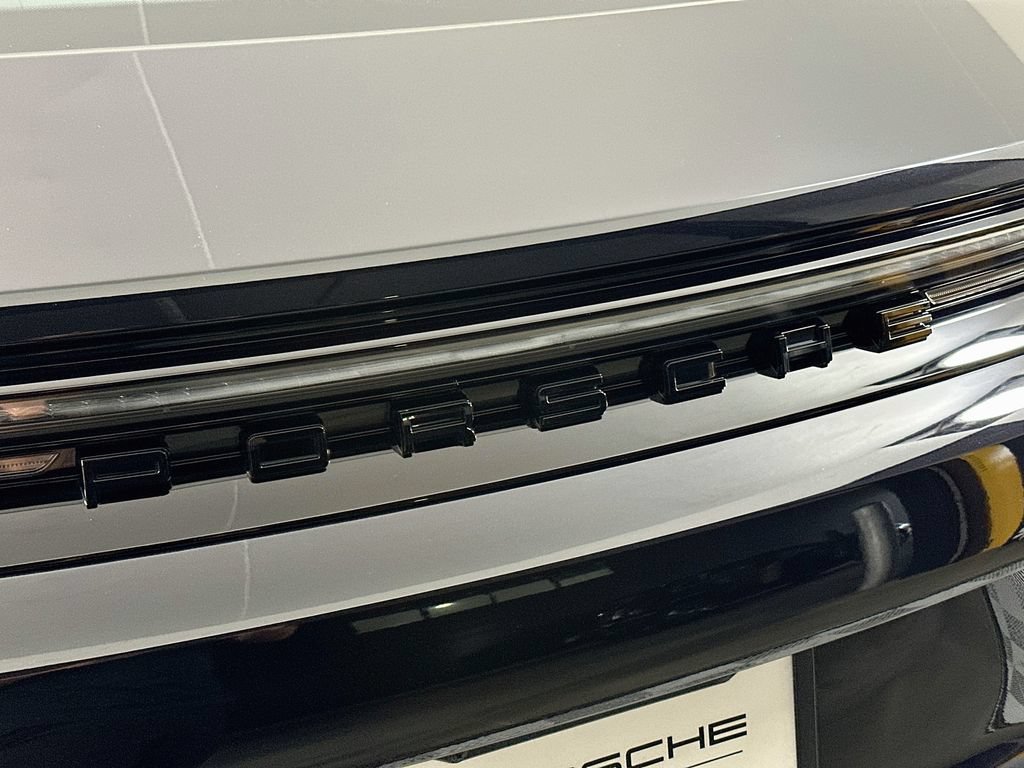 New 2026 Porsche Panamera RWD image 34