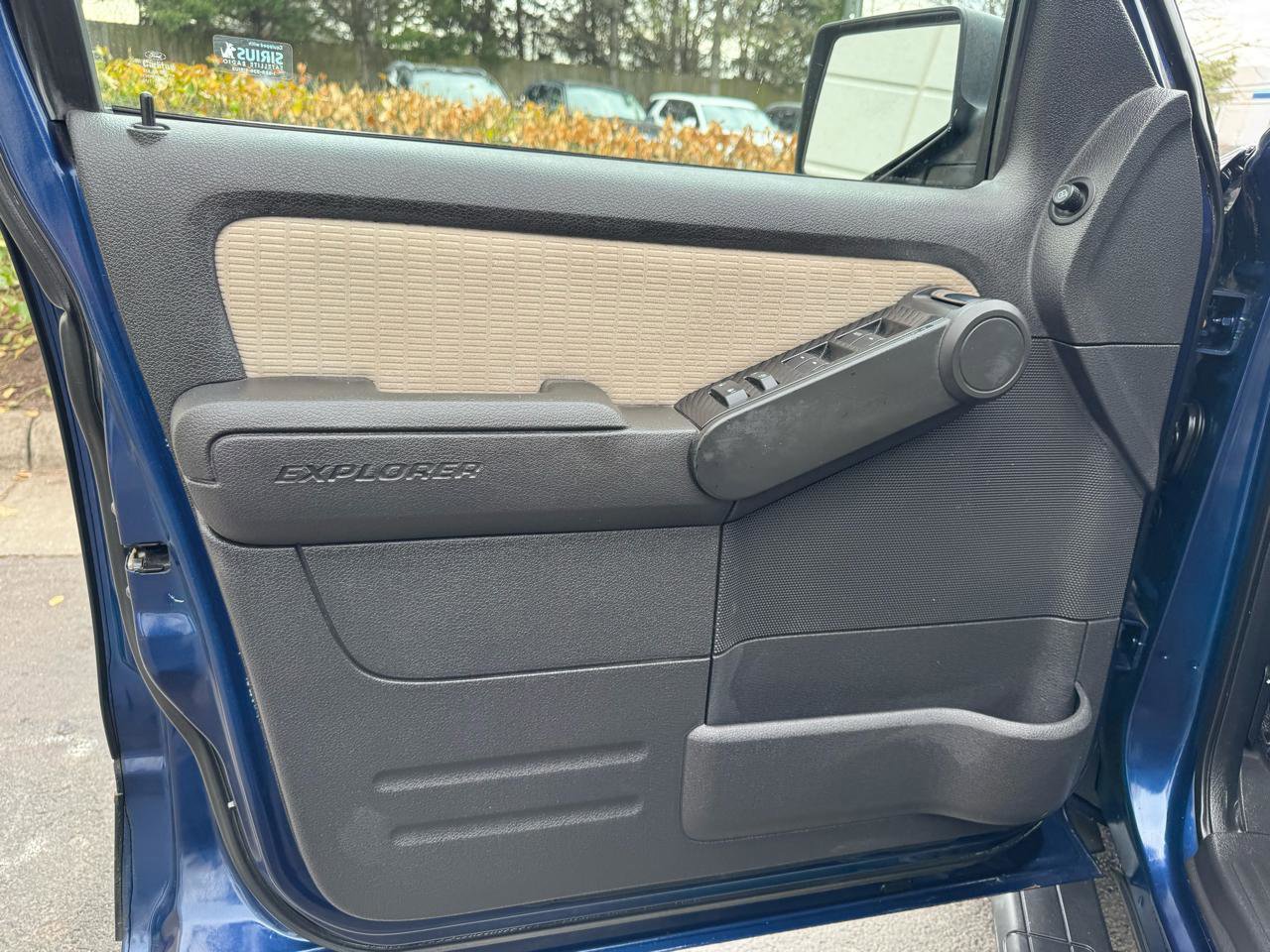 Used 2008 Ford Explorer Sport Trac XLT image 31